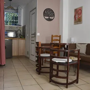  Appartement Escapade Paisible, Saint-eugene France