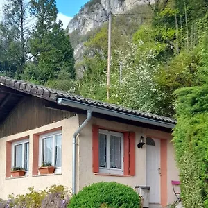  Chalet Lacustra France